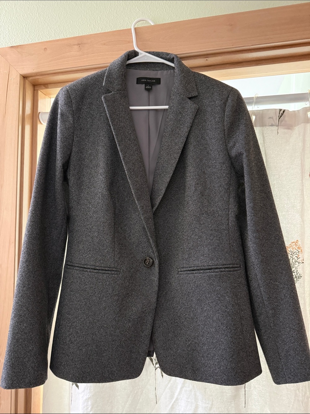 Ann Taylor Charcoal Grey Tailored Blazer